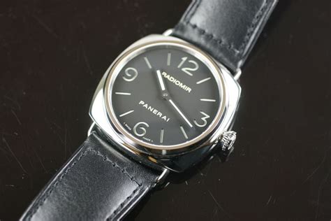 panerai 210 vs 183|The Panerai Radiomir PAM210 .